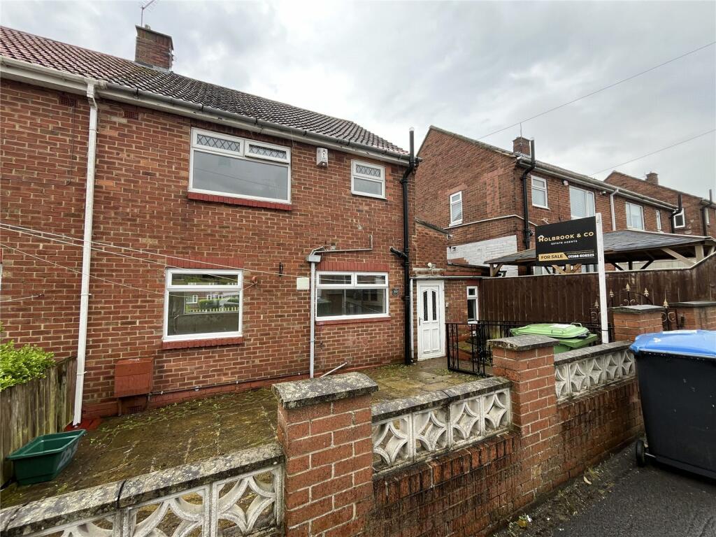 3 bedroom semidetached house for sale in Raby Road, Ferryhill, DL17