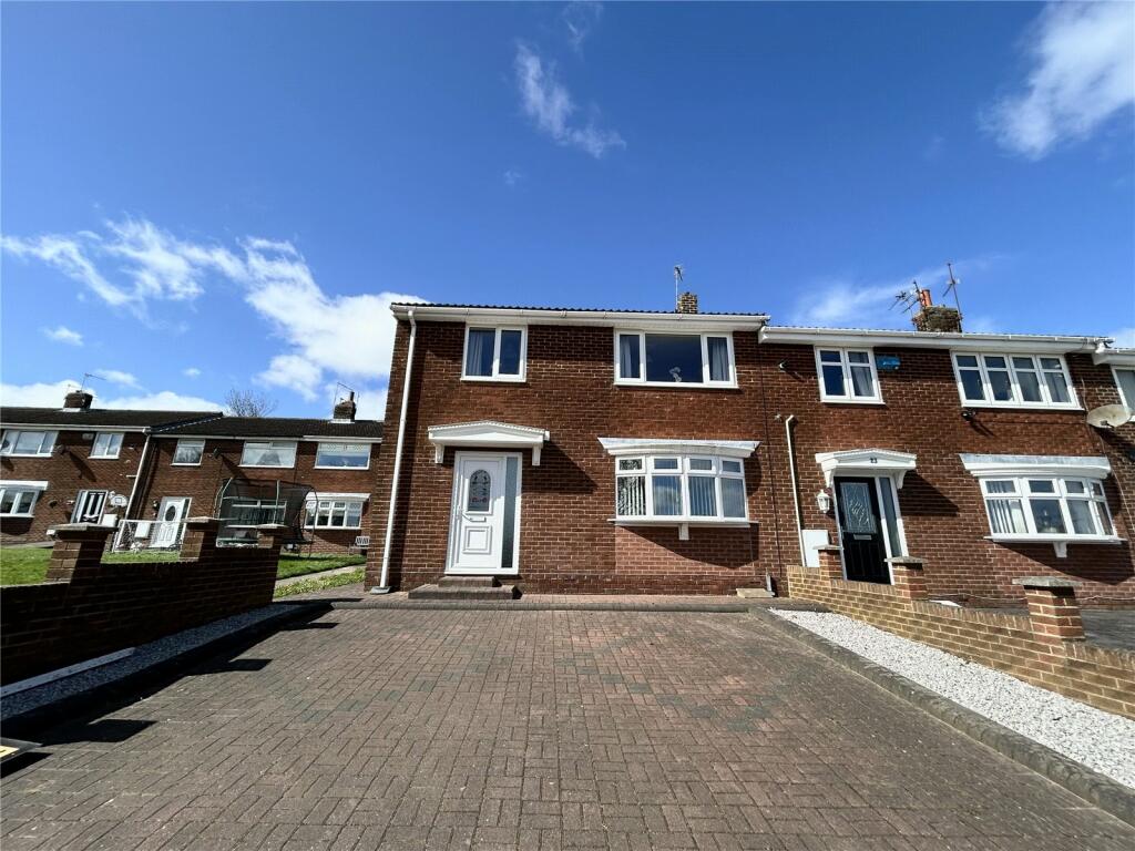 3 bedroom semidetached house for sale in Seaview Walk, Murton, SR7