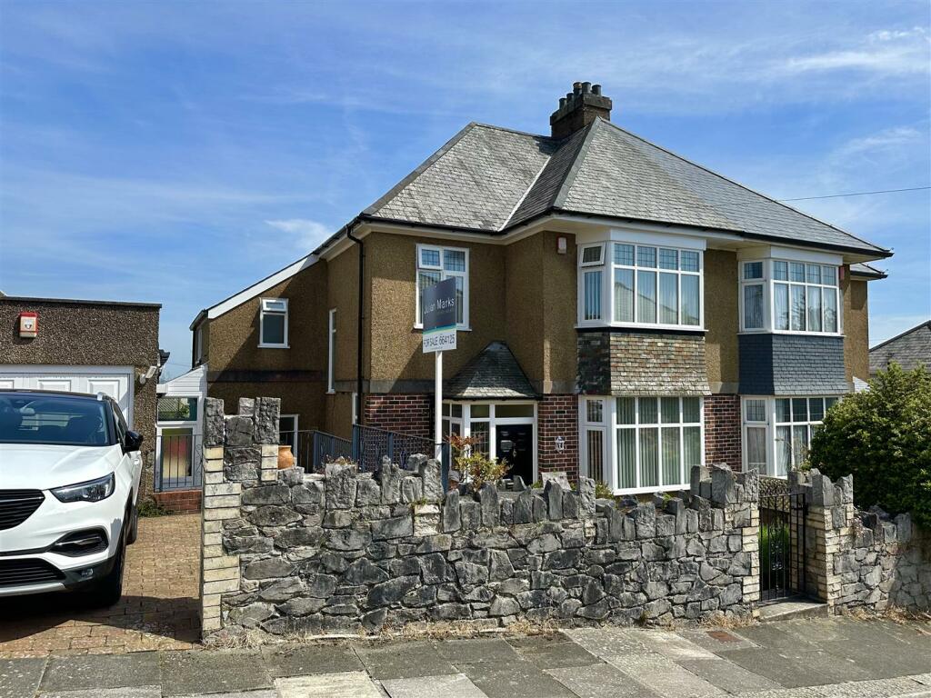 4 bedroom semi-detached house for sale in Michael Road, Plymouth, PL3