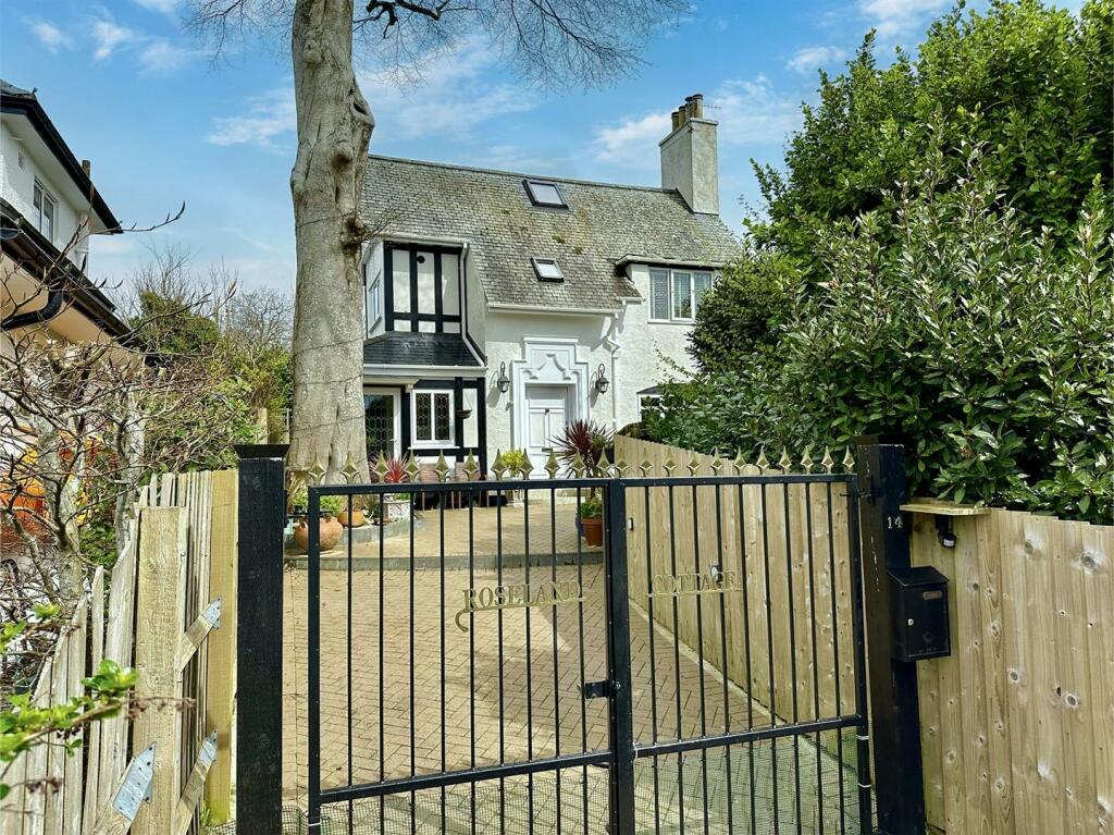 3 bedroom detached house for sale in Mannamead, Plymouth, PL3