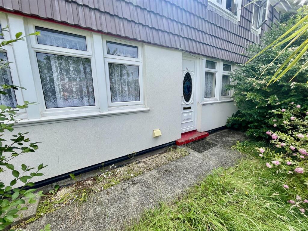 3 bedroom flat