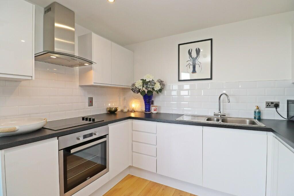 Additional property image - Brighton Road, Shoreham-By-Sea, West Sussex, BN43 6DH