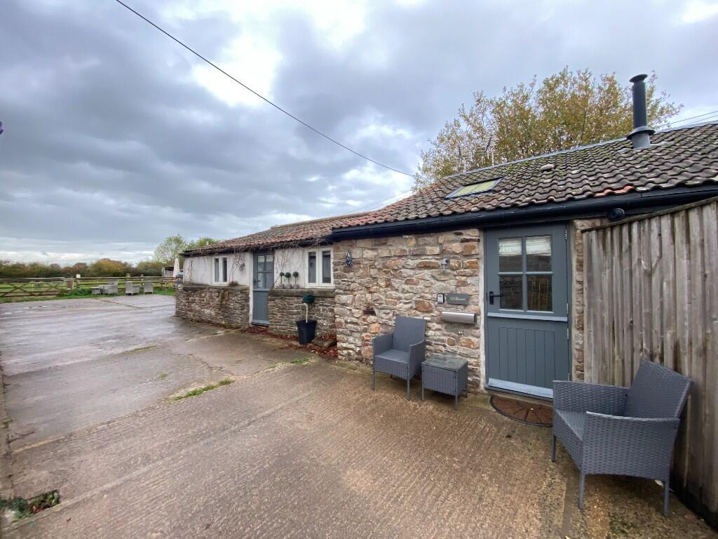 Main image of property: Tanhouse Lane, Yate, BS37 7QL