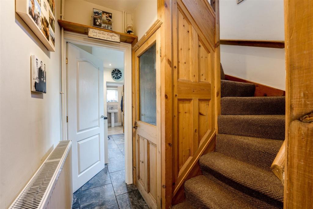 4 bedroom terraced house for sale in NN16 Kingsley Avenue, Kettering, NN16