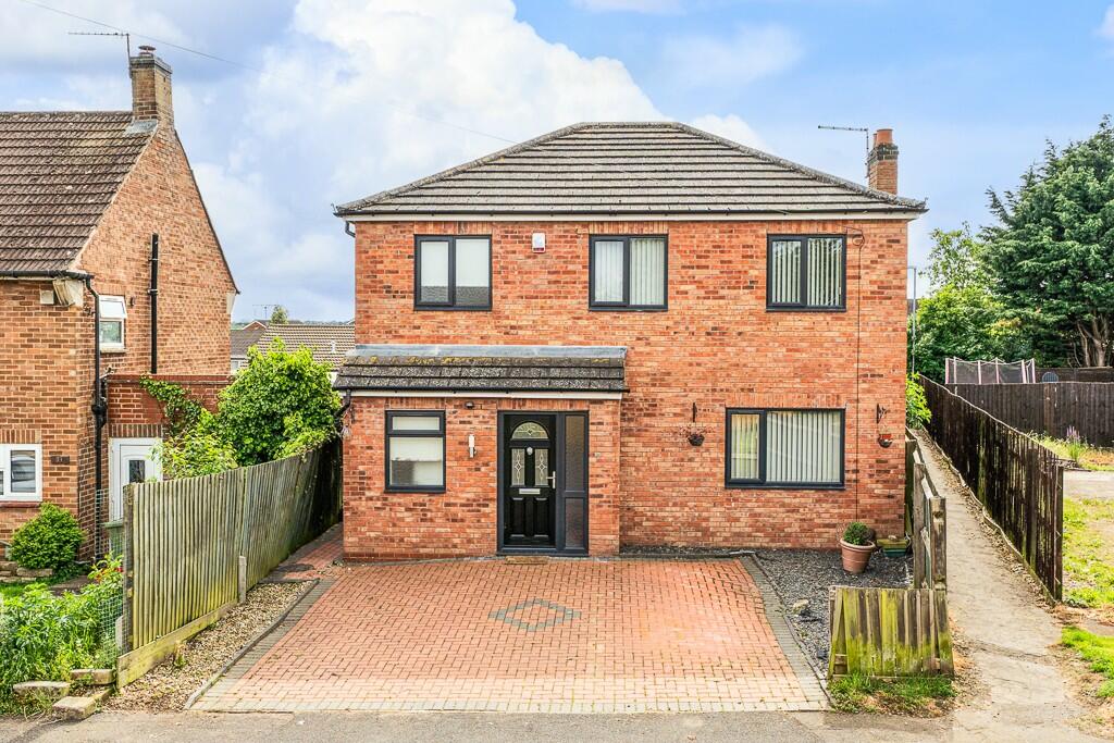 3 bedroom detached house for sale in NN14 Manor Road, Rothwell , NN14