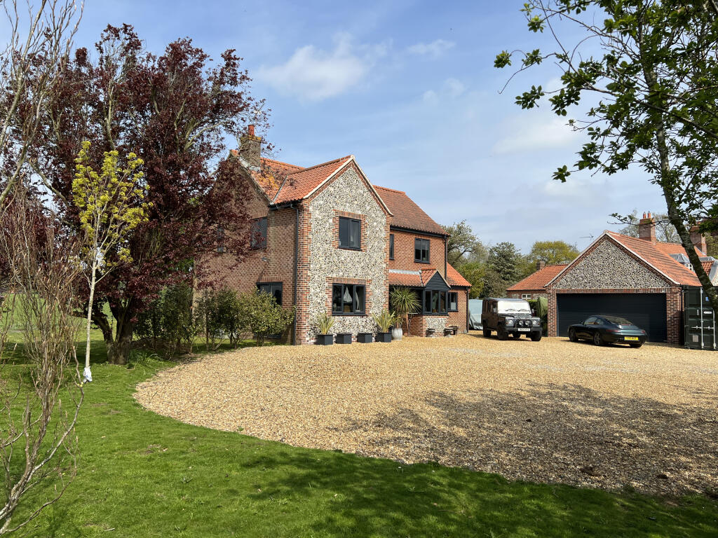 4 bedroom detached house for sale in Beulah House, Bircham Road