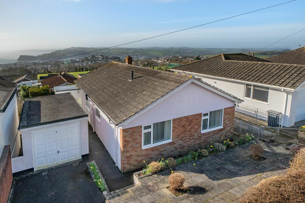 2 bedroom detached bungalow for sale in Maudlin Drive, Teignmouth, TQ14