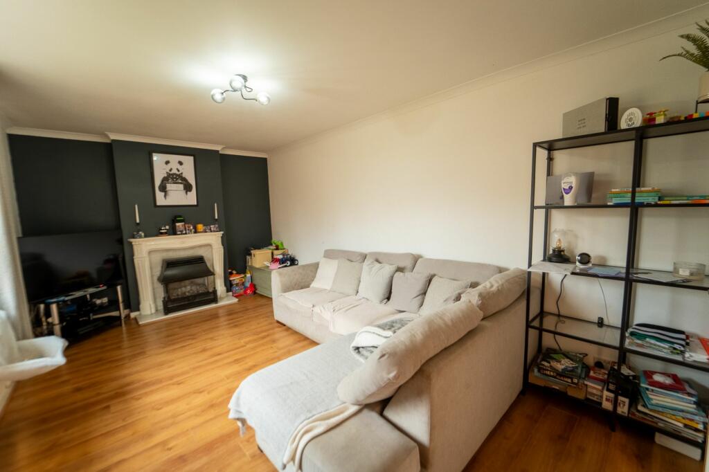 Additional property image - Maes Y Bryn, Tonyrefail, CF39 8LA