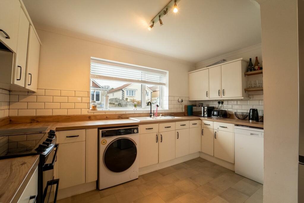 Additional property image - Maes Y Bryn, Tonyrefail, CF39 8LA