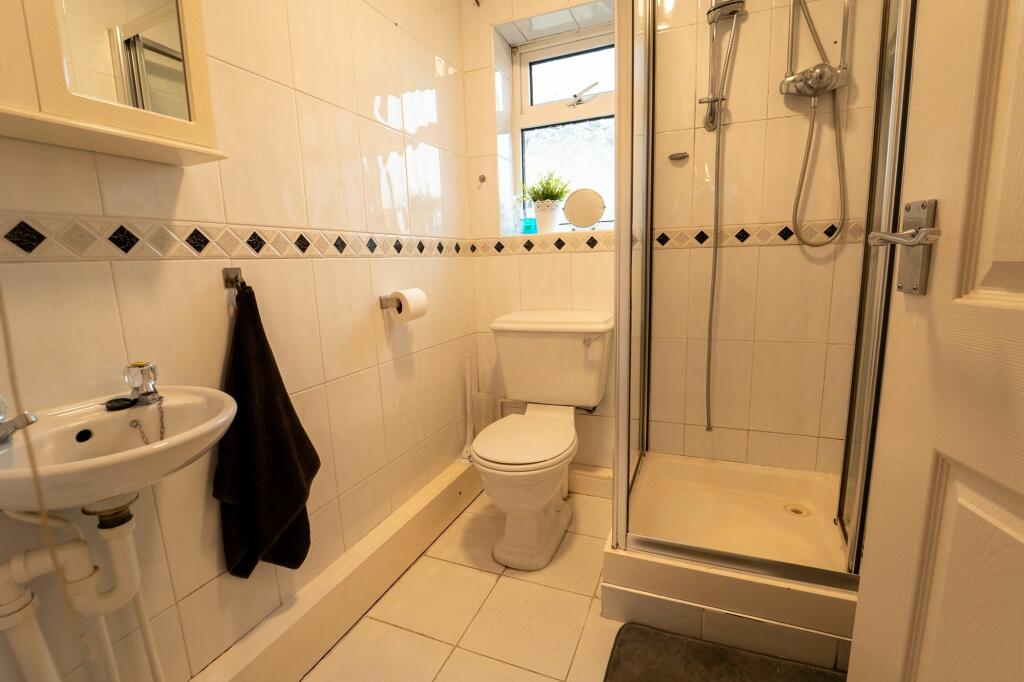 Additional property image - Maes Y Bryn, Tonyrefail, CF39 8LA