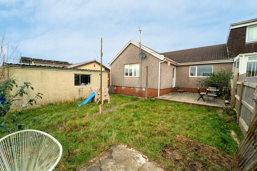 Additional property image - Maes Y Bryn, Tonyrefail, CF39 8LA