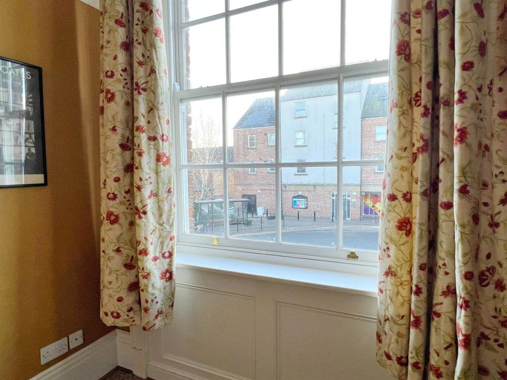 1 bedroom flat for sale in High Street, Knaresborough, HG5