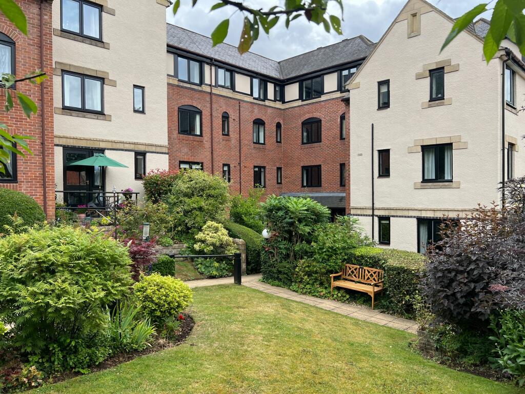 2 bedroom apartment for sale in Vale Court, Knaresborough, HG5