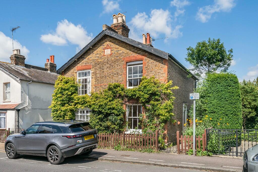 Main image of property: Kings Road, Kingston Upon Thames, Surrey, KT2