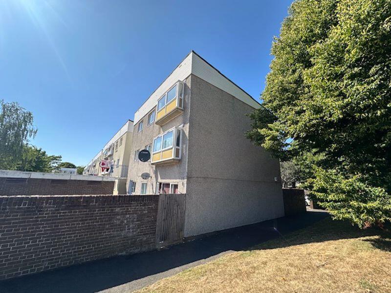 Main image of property: Mandarin Way, Gosport