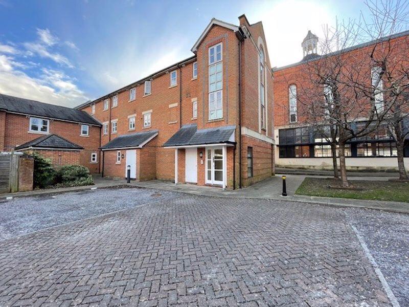 Main image of property: South Square, Fareham