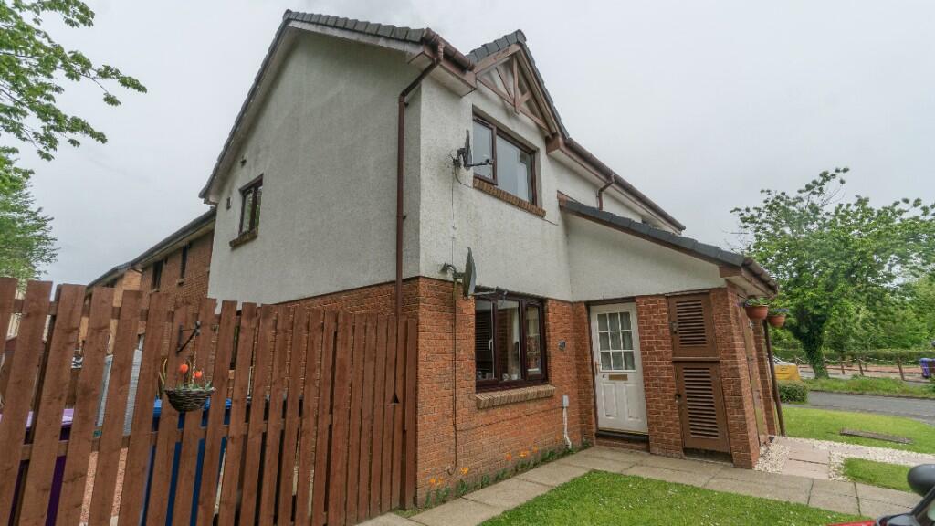 2 bedroom flat for sale in Dennyholm Wynd, Kilbirnie, Ayrshire, KA25