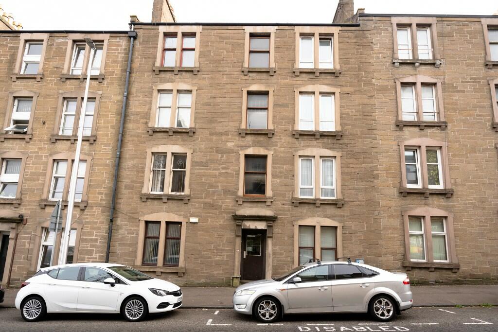 1 bedroom flat for sale in Blackness Road, Dundee, DD2