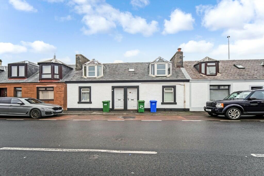 1 bedroom flat for sale in Kirkpatrick Street, Girvan, Ayrshire, KA26