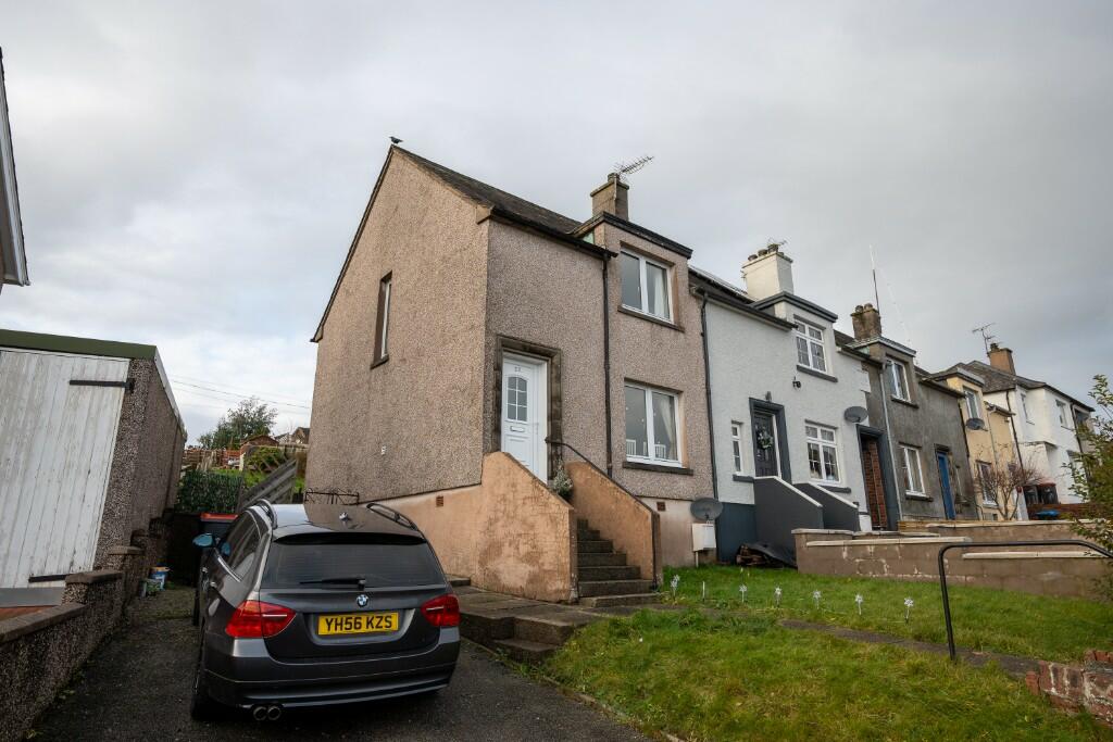 2 bedroom end of terrace house for sale in Laurel Bank Terrace, Castle