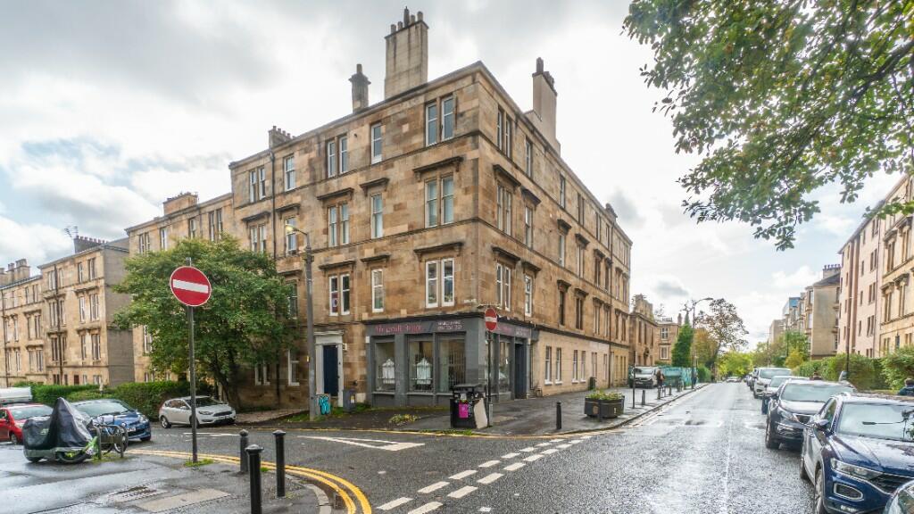 4 bedroom flat for sale in Bank Street, Glasgow, G12