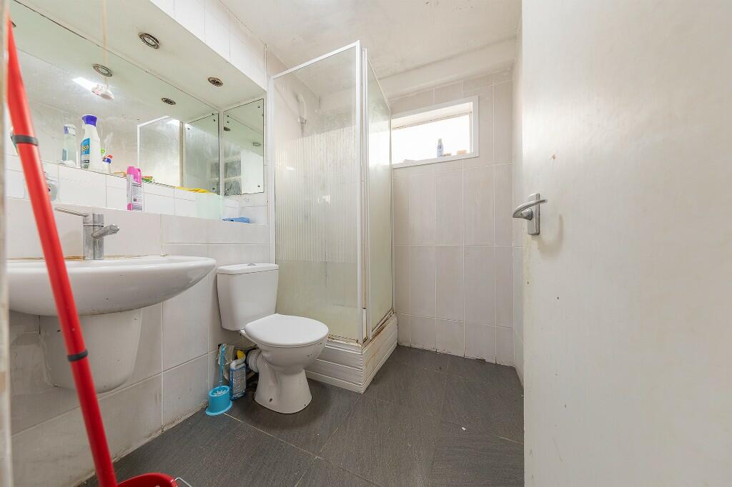 Additional property image - Moss House Close, Birmingham, B15