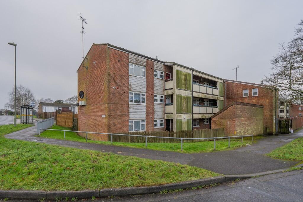 Main image of property: Puffin Walk, Waterlooville, PO8