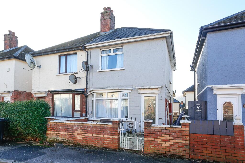 3 bedroom semi-detached house