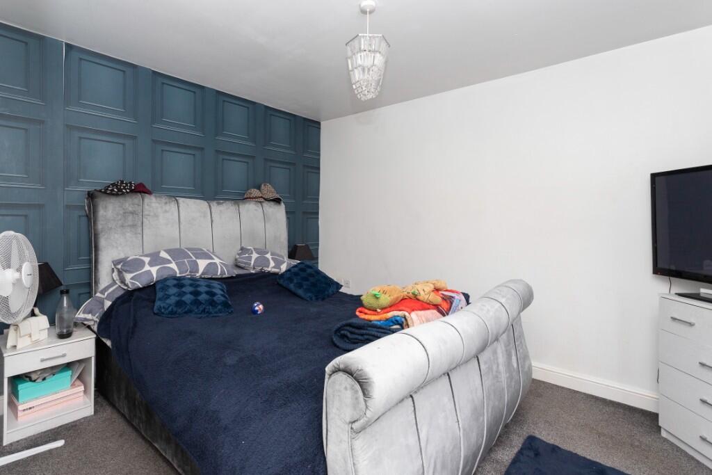 Additional property image - Keepers End, Bingley, BD16