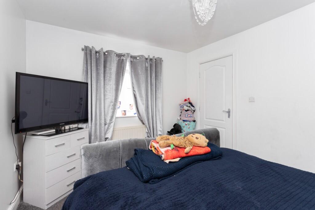 Additional property image - Keepers End, Bingley, BD16