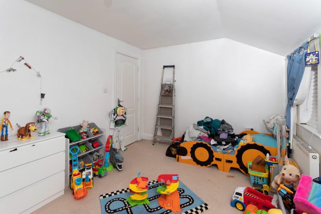 Additional property image - Keepers End, Bingley, BD16