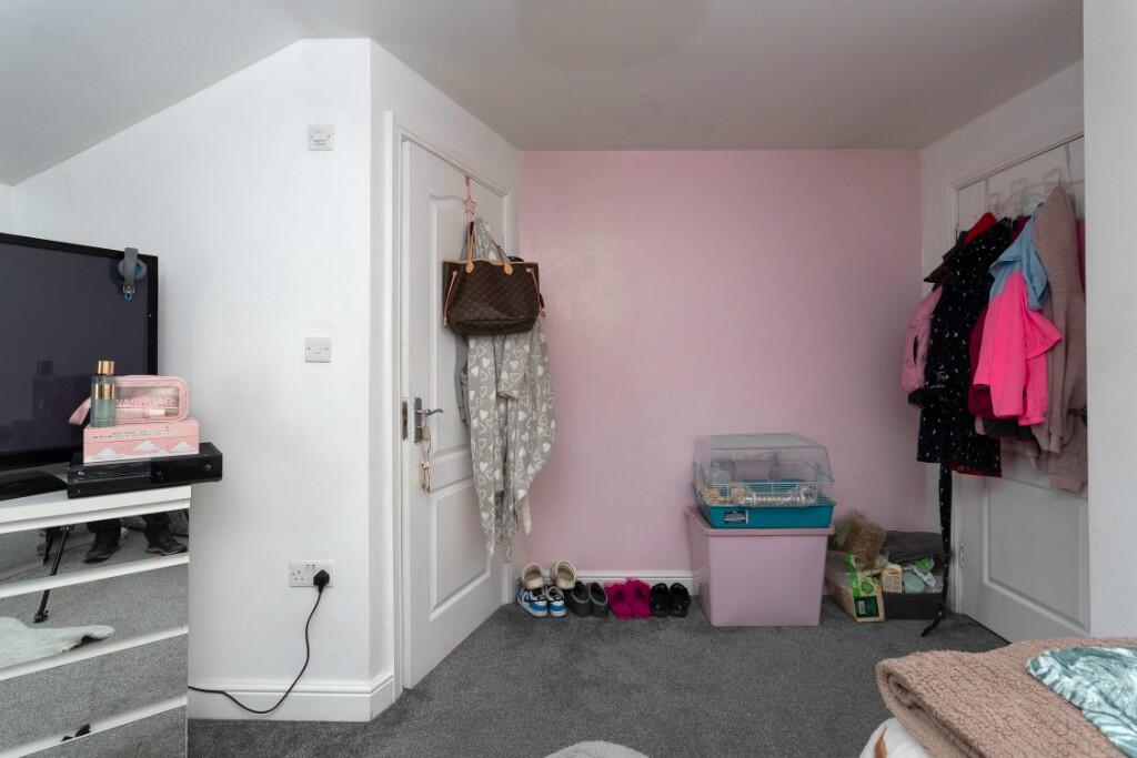 Additional property image - Keepers End, Bingley, BD16