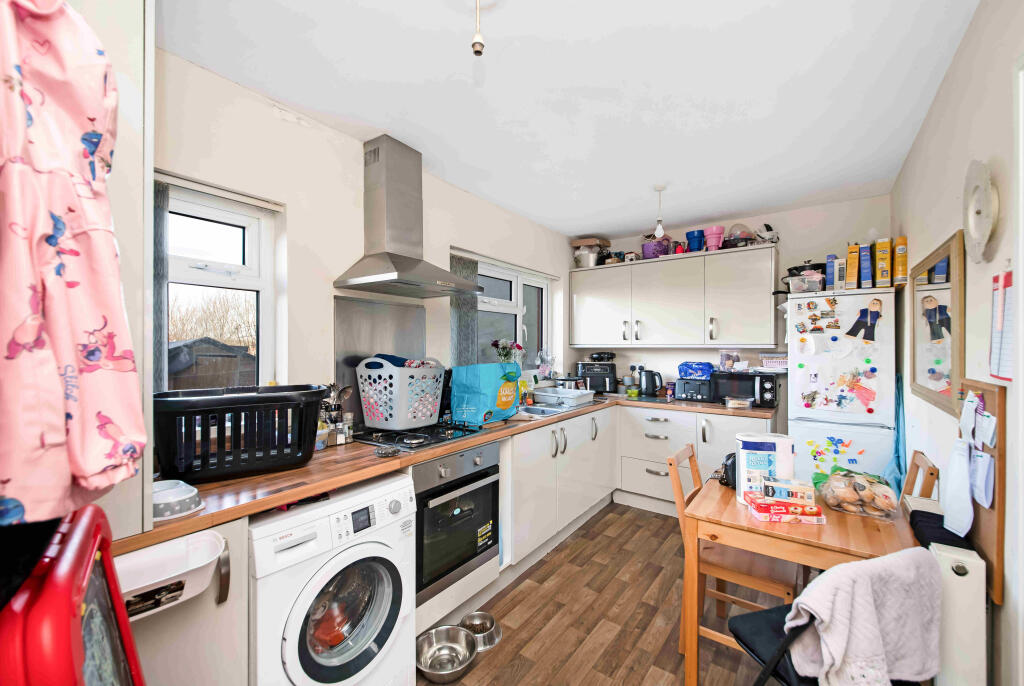 Additional property image - Walden Drive, Bradford, BD9