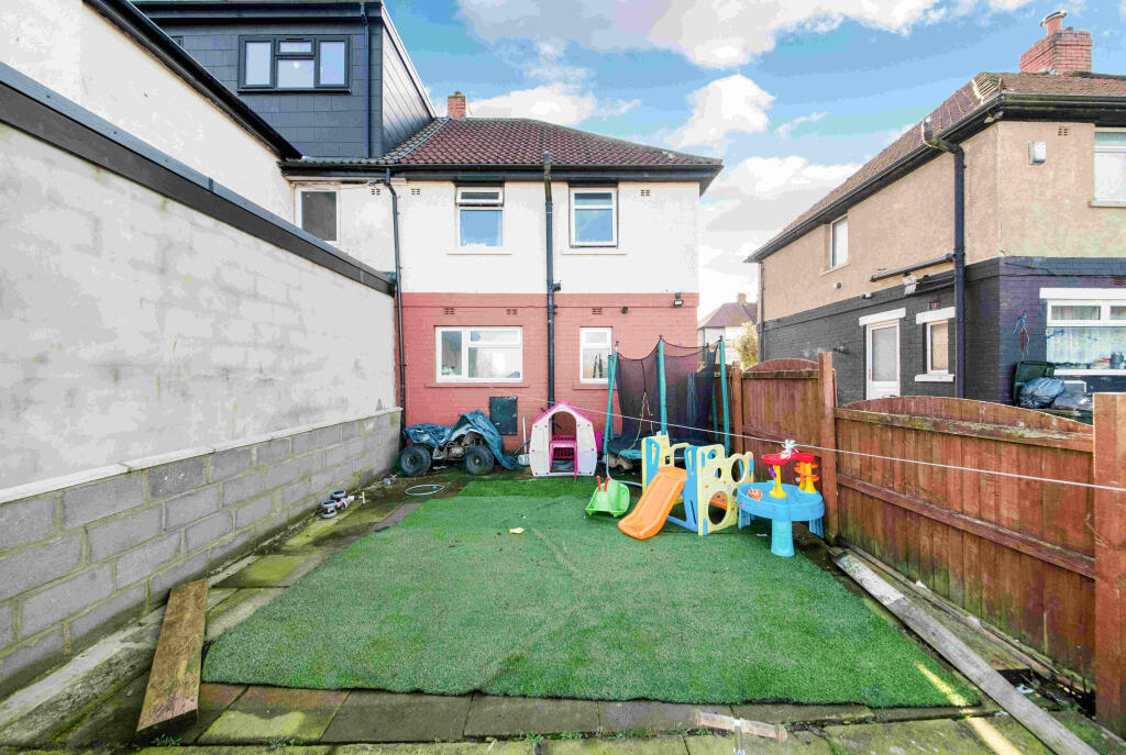 Additional property image - Walden Drive, Bradford, BD9