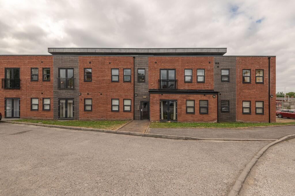 2 bedroom flat