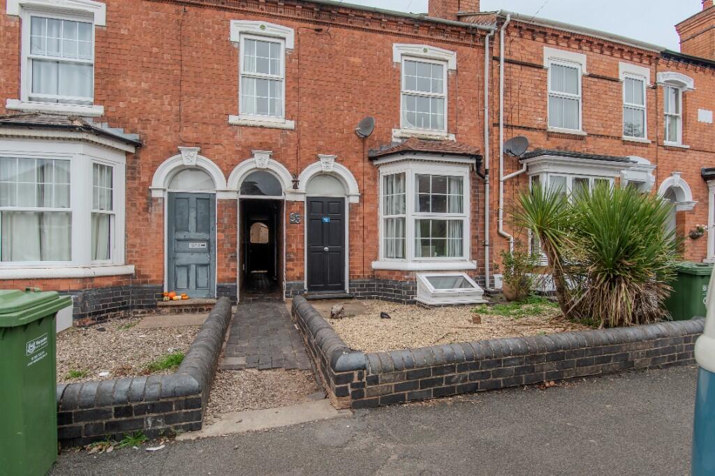 6 bedroom terraced house