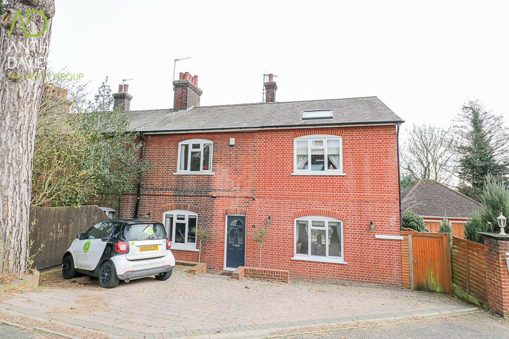 4 bedroom cottage for sale in New Station Cottages, Station Road