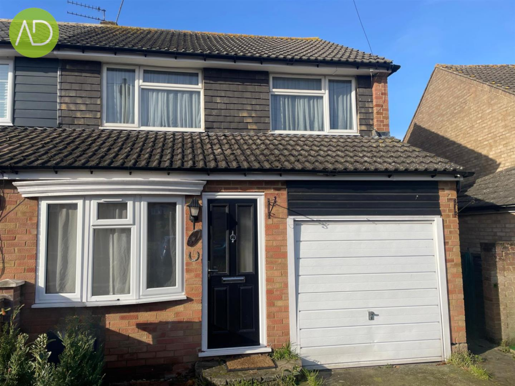Main image of property: Lilliards Close, Hoddesdon