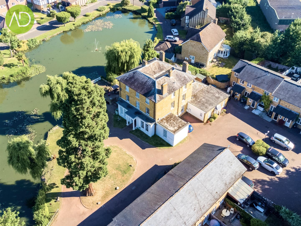 Main image of property: The Lynch, Hoddesdon