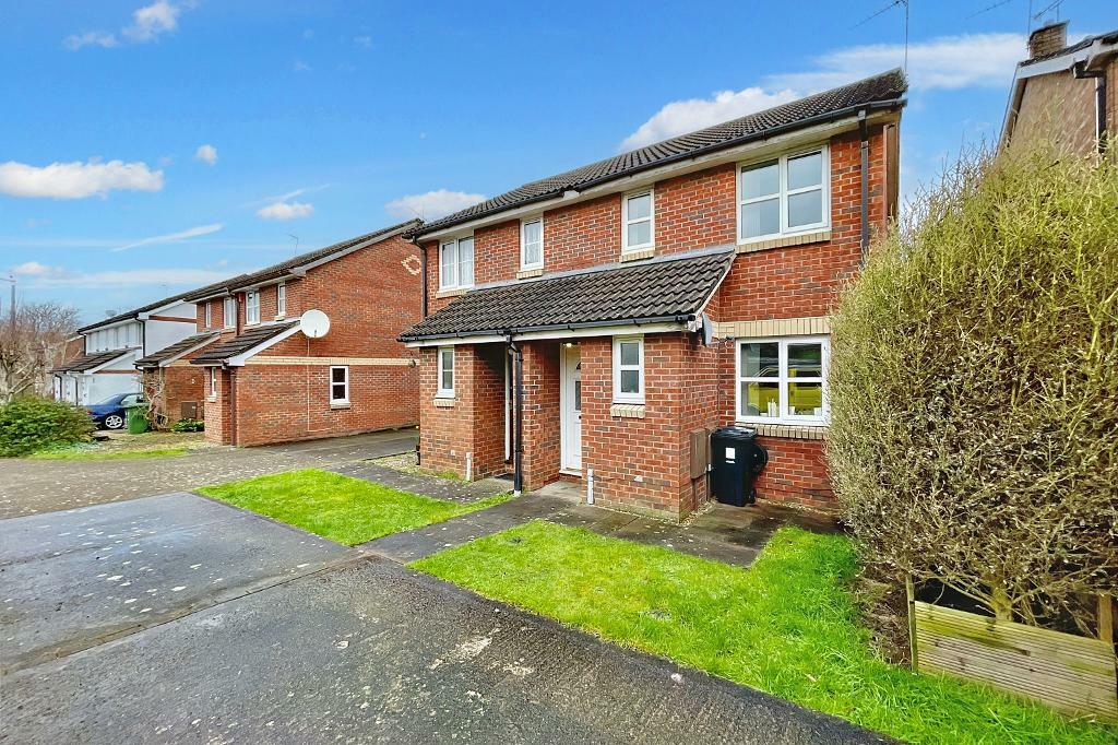 2 bedroom semidetached house for sale in Cherry Tree Court, Pucklechurch, Bristol, BS16 9BF, BS16