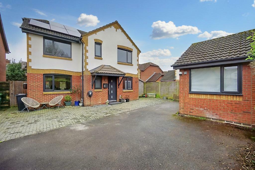 4 bedroom detached house for sale in Summers Mead, Brimsham Park, Yate