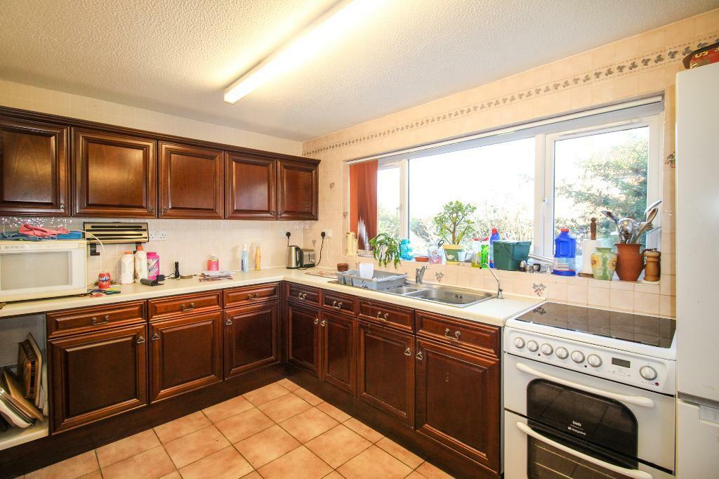Additional property image - Strode Common, Alveston, Bristol, BS35 3PJ
