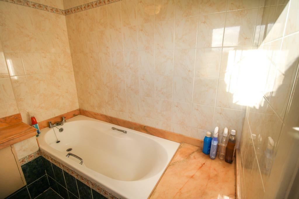 Additional property image - Strode Common, Alveston, Bristol, BS35 3PJ