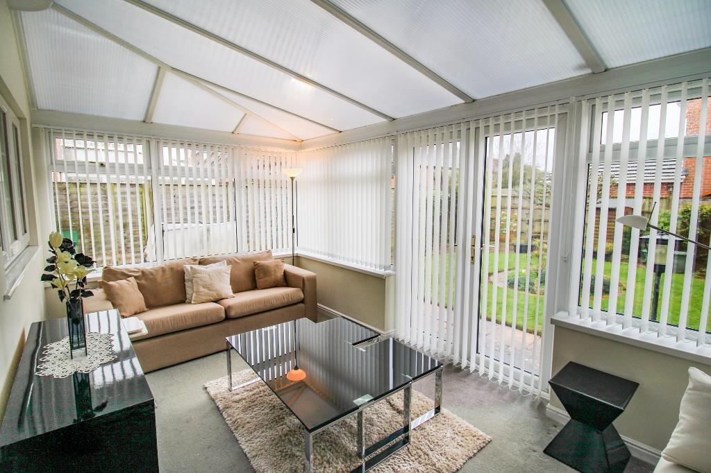 Additional property image - Long Croft, Yate, BS37 7YN
