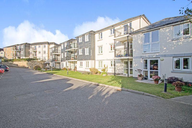 1 bedroom flat for sale in Carn Brea Court, Camborne, TR14 8LY, TR14