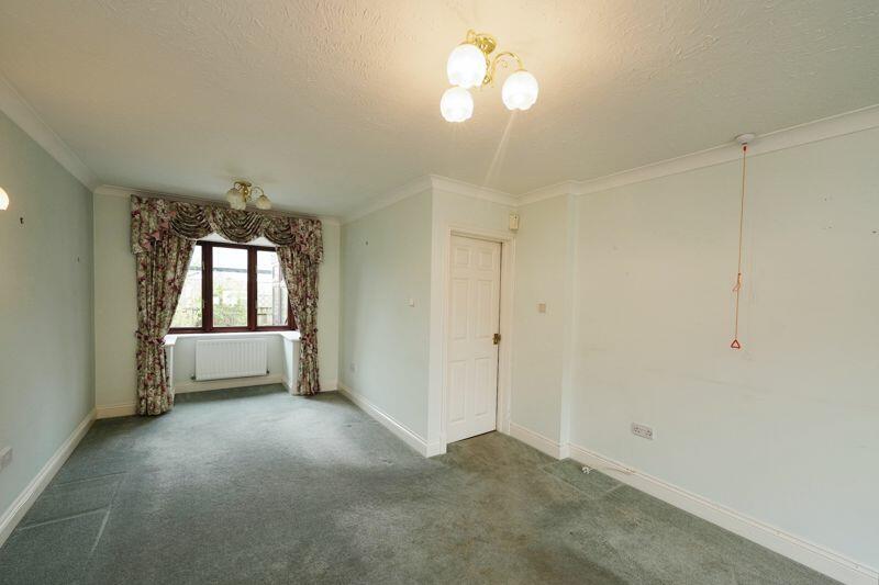 Additional property image - Courville close, Alveston, BS35 3RR