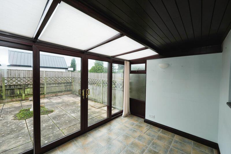 Additional property image - Courville close, Alveston, BS35 3RR