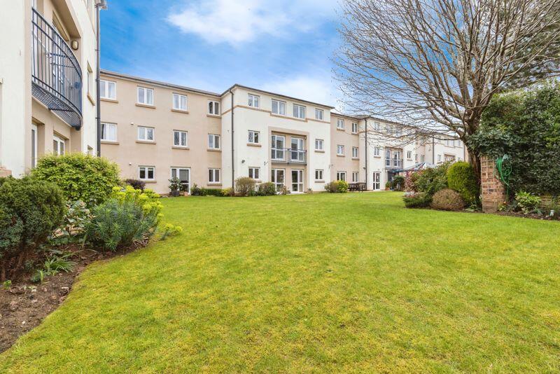 2 bedroom apartment for sale in Lefroy Court, Cheltenham, GL51 6QA, GL51