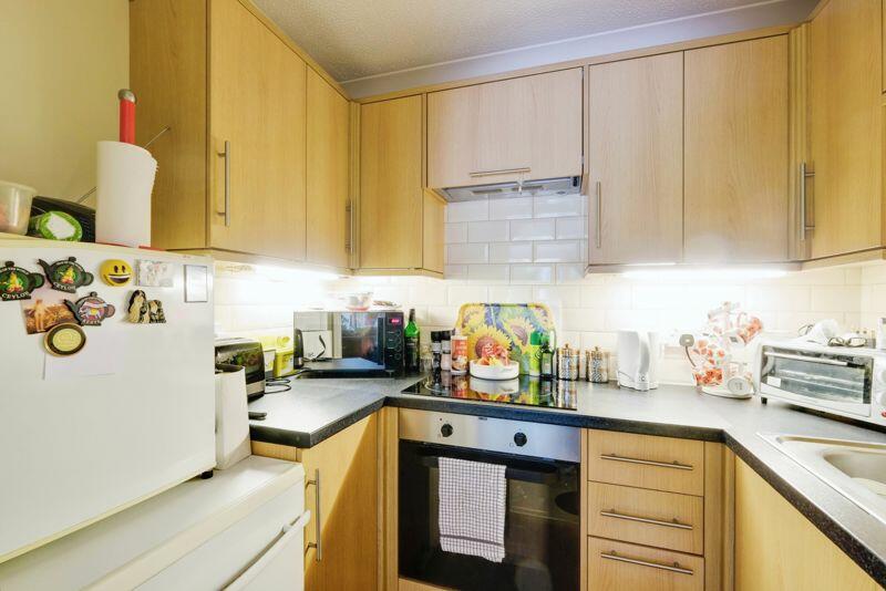 Additional property image - Park View Court, Bournemouth, BH8 9DA
