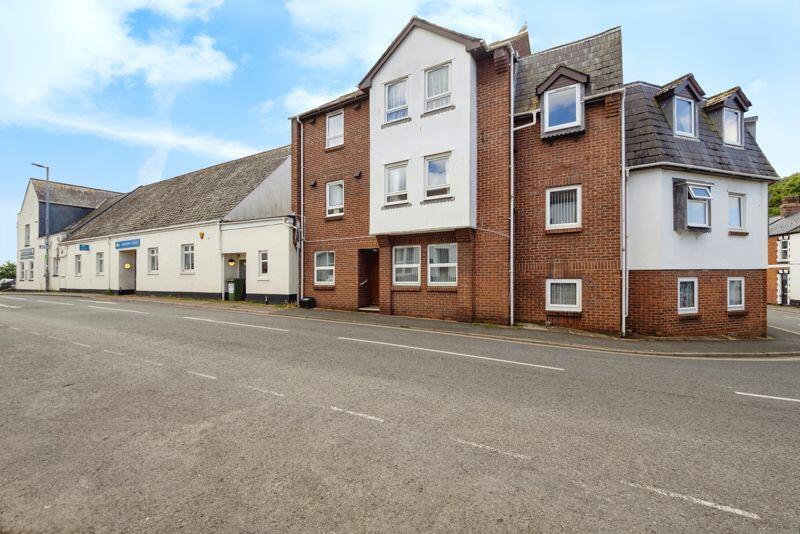 Main image of property: Brooklands, Dawlish, EX7 9JT